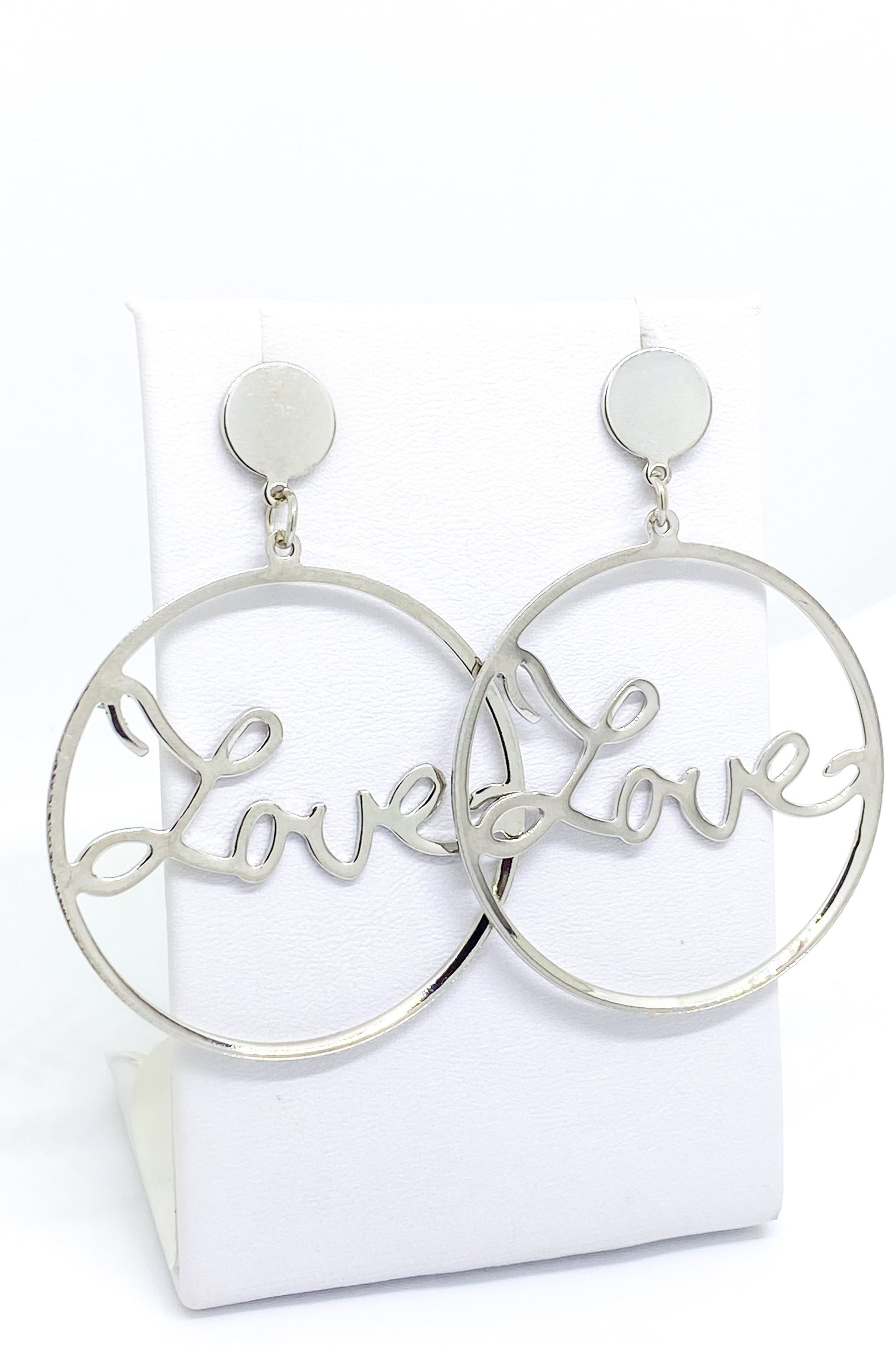 Elegant round dangle hoop earrings in silver, made from long-lasting zinc alloy, suitable for any occasion.